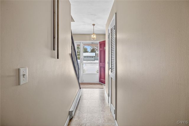 8311 Greenview Dr, Rome, NY 13440