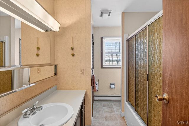 8311 Greenview Dr, Rome, NY 13440