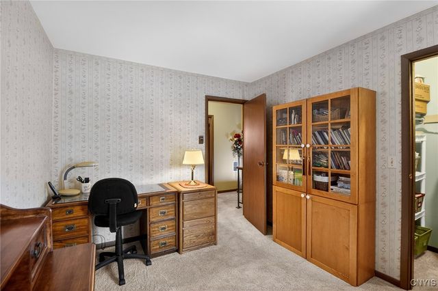 8311 Greenview Dr, Rome, NY 13440