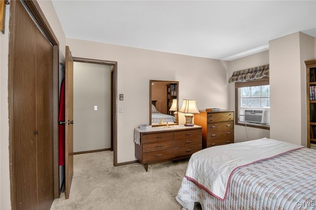 8311 Greenview Dr, Rome, NY 13440