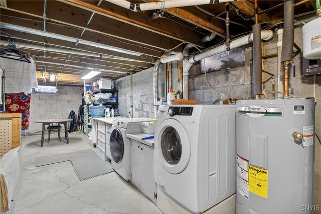 8311 Greenview Dr, Rome, NY 13440