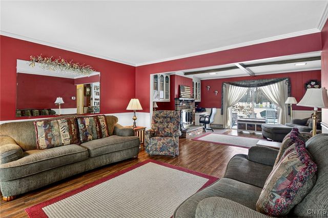 8311 Greenview Dr, Rome, NY 13440