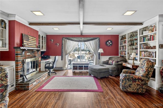 8311 Greenview Dr, Rome, NY 13440