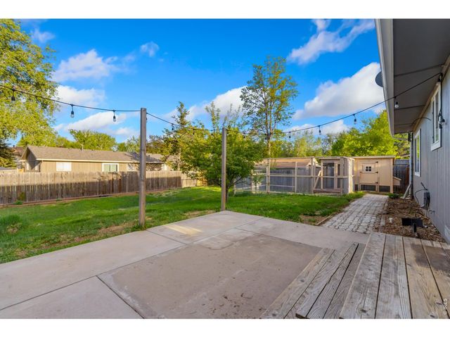 2912 Lochlomond Dr, Laporte, CO 80535