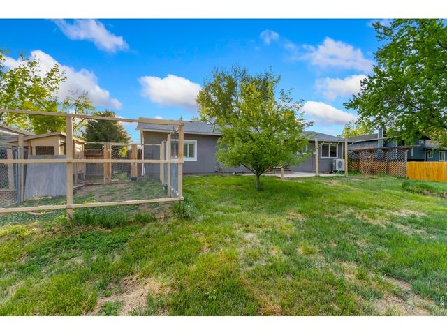 2912 Lochlomond Dr, Laporte, CO 80535