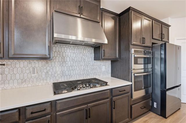8820 Shipton Circle, Ball Ground, GA 30107
