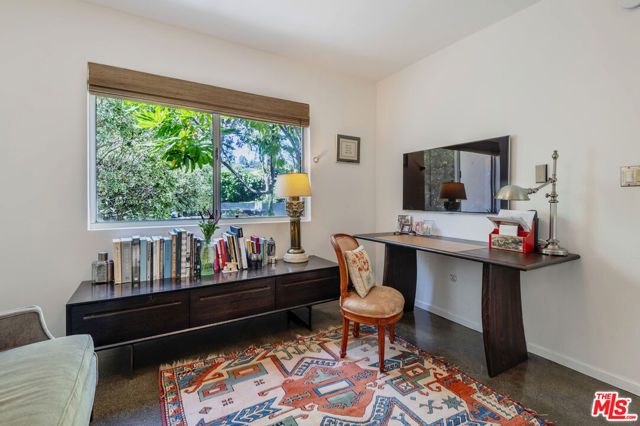 4343 Finley Avenue 2, Los Angeles, CA 90027