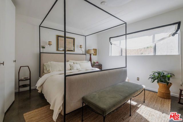 4343 Finley Avenue 2, Los Angeles, CA 90027