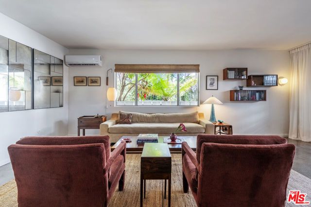 4343 Finley Avenue 2, Los Angeles, CA 90027