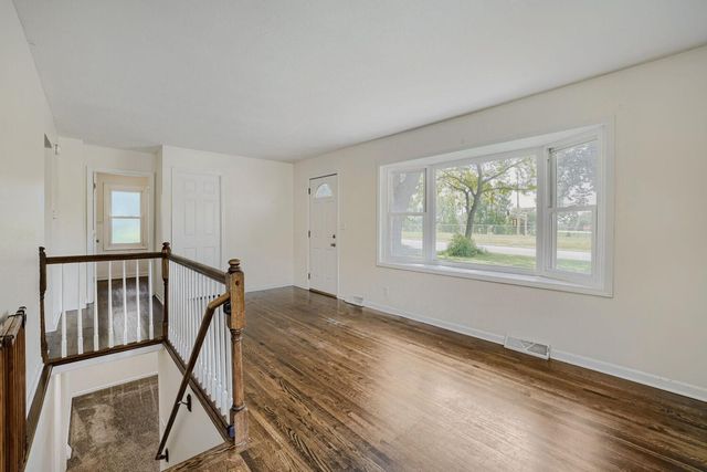 2097 Pinewood Drive, Mounds View, MN 55112