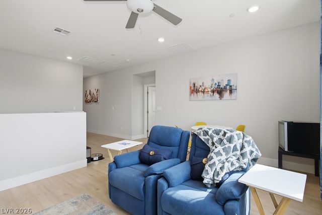 1914 MOLLY BROOK Drive, North Las Vegas, NV 89084