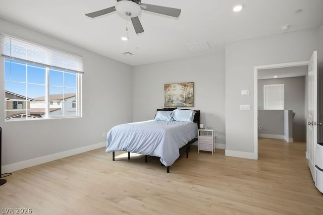 1914 MOLLY BROOK Drive, North Las Vegas, NV 89084