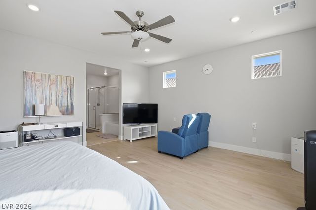 1914 MOLLY BROOK Drive, North Las Vegas, NV 89084