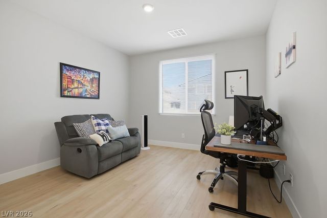 1914 MOLLY BROOK Drive, North Las Vegas, NV 89084