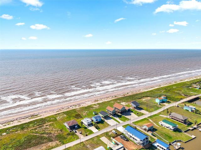 2286 County Road 230, Sargent, TX 77414