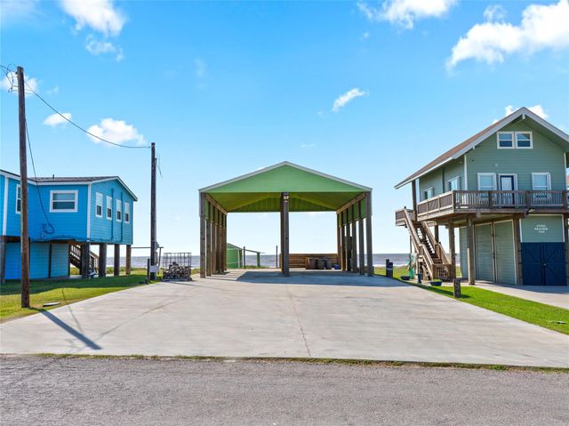 2286 County Road 230, Sargent, TX 77414