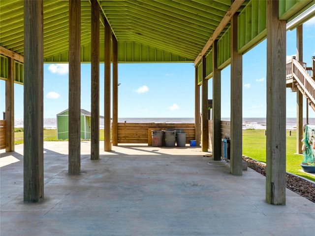 2286 County Road 230, Sargent, TX 77414