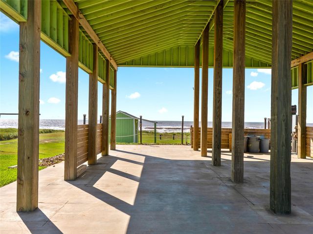 2286 County Road 230, Sargent, TX 77414