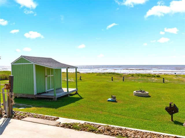 2286 County Road 230, Sargent, TX 77414