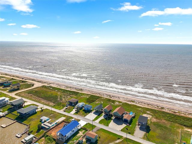 2286 County Road 230, Sargent, TX 77414