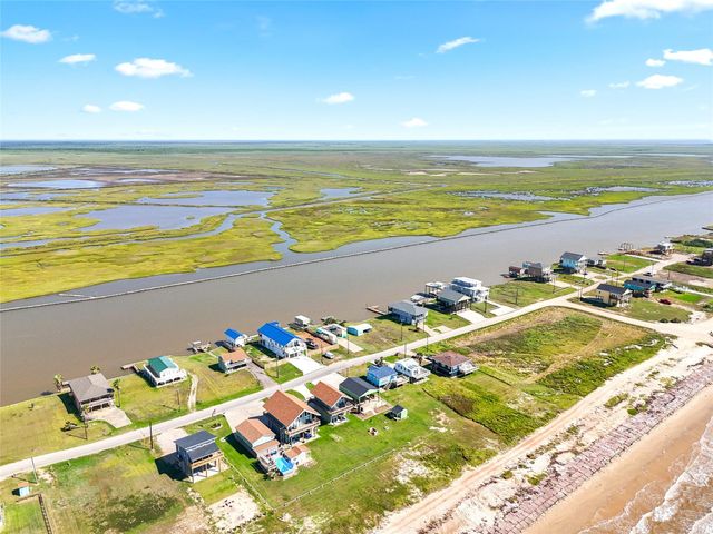 2286 County Road 230, Sargent, TX 77414