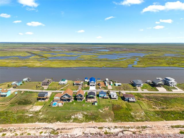 2286 County Road 230, Sargent, TX 77414