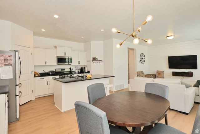 498 S PEGUSUS WAY, Saratoga Springs, UT 84045