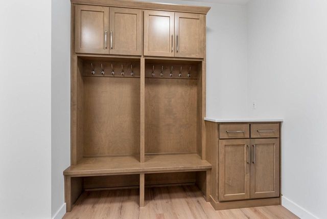 3566 W HANK AVENUE, De Pere, WI 54115