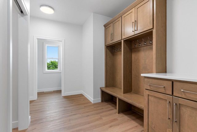 3566 W HANK AVENUE, De Pere, WI 54115