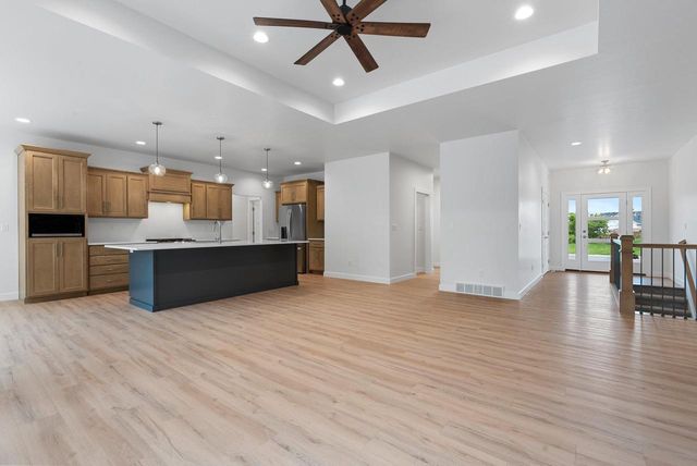 3566 W HANK AVENUE, De Pere, WI 54115