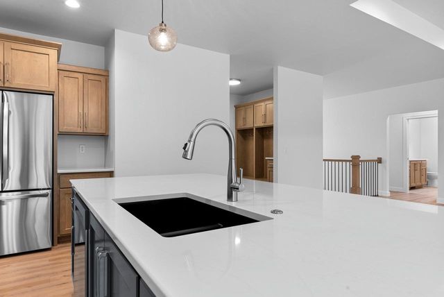3566 W HANK AVENUE, De Pere, WI 54115
