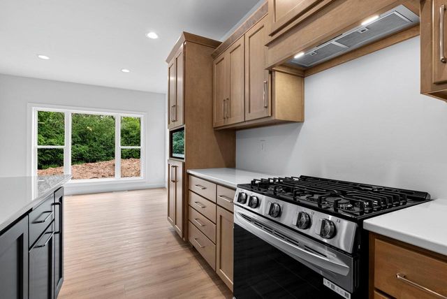 3566 W HANK AVENUE, De Pere, WI 54115