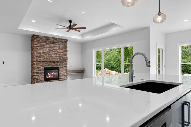 3566 W HANK AVENUE, De Pere, WI 54115