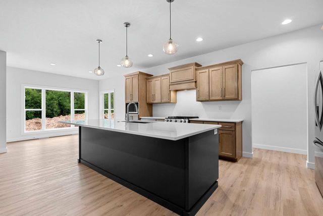 3566 W HANK AVENUE, De Pere, WI 54115