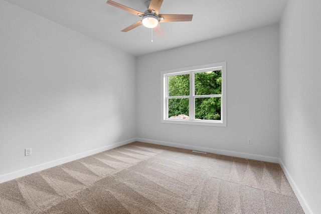 3566 W HANK AVENUE, De Pere, WI 54115