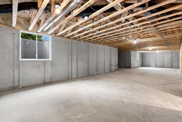3566 W HANK AVENUE, De Pere, WI 54115