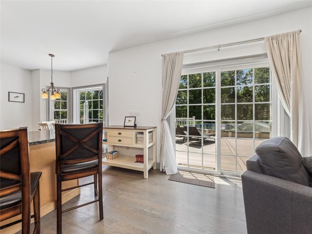 10 Lilac Lane, Fishkill, NY 12524