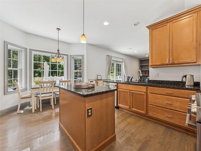 10 Lilac Lane, Fishkill, NY 12524