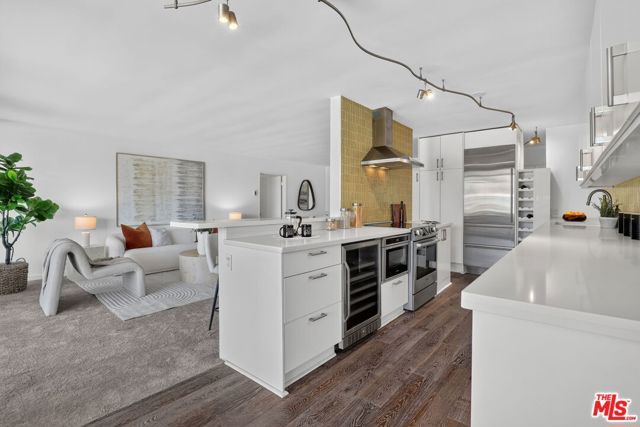 8701 Delgany Avenue 216, Playa Del Rey (los Angeles), CA 90293