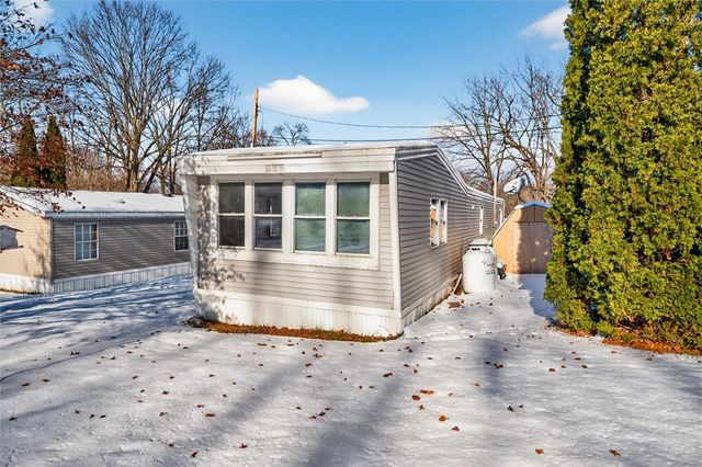 3 Acorn Drive, Penfield, NY 14625