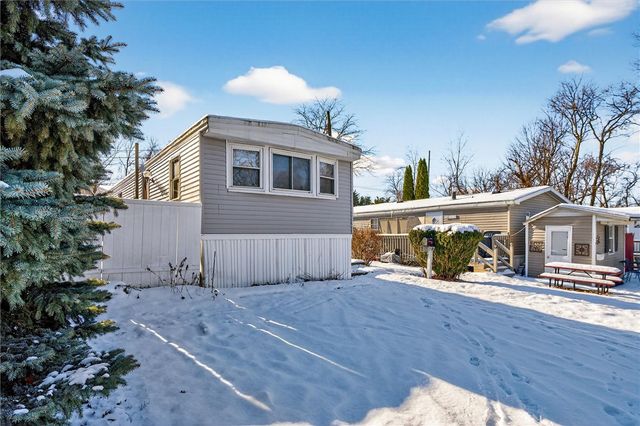 3 Acorn Drive, Penfield, NY 14625