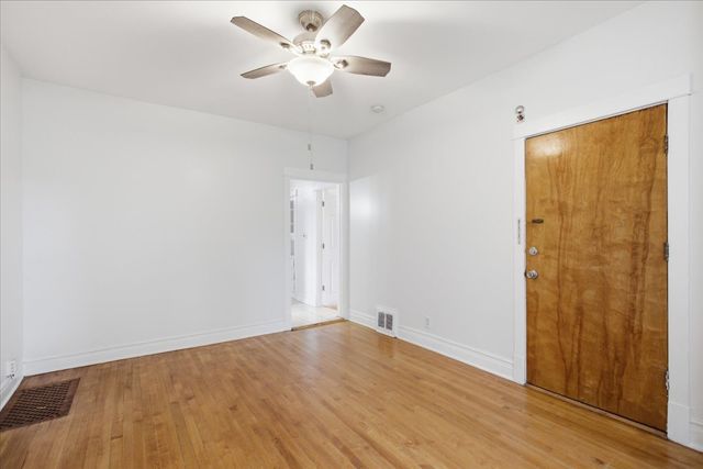 4340 N Drake Avenue N, Chicago, IL 60618