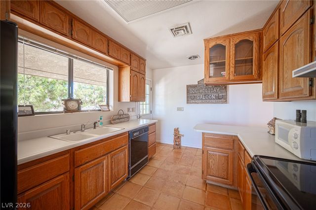 1106 East Athens Avenue, Henderson, NV 89015