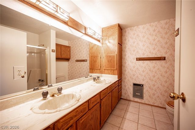 1106 East Athens Avenue, Henderson, NV 89015