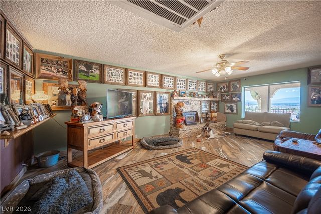 1106 East Athens Avenue, Henderson, NV 89015