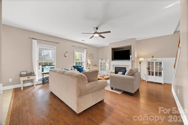 3339 Kingshire Way, Clover, SC 29710