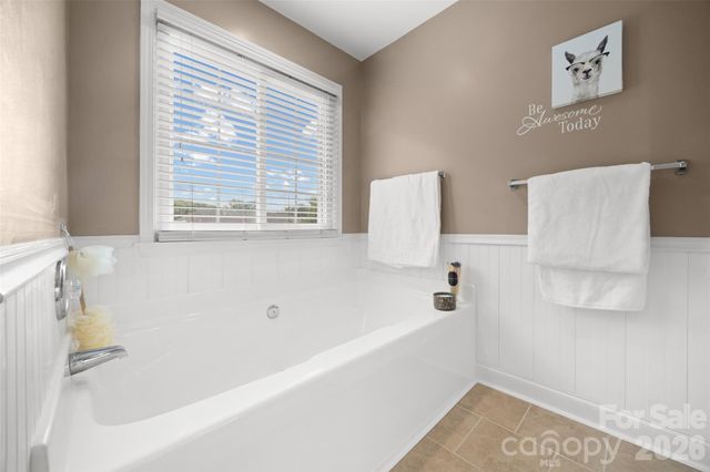3339 Kingshire Way, Clover, SC 29710