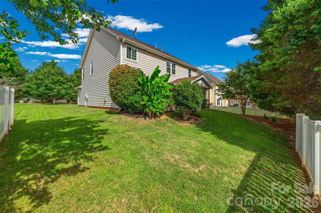 3339 Kingshire Way, Clover, SC 29710