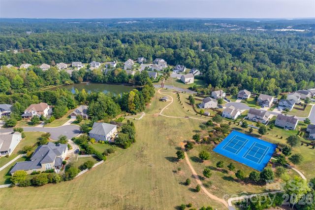 3339 Kingshire Way, Clover, SC 29710