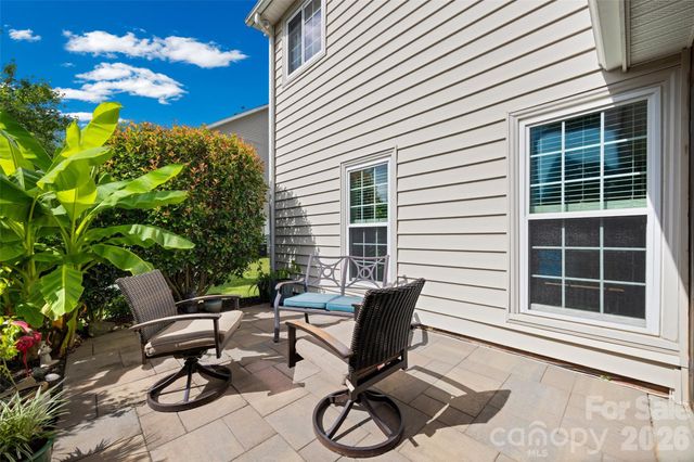 3339 Kingshire Way, Clover, SC 29710